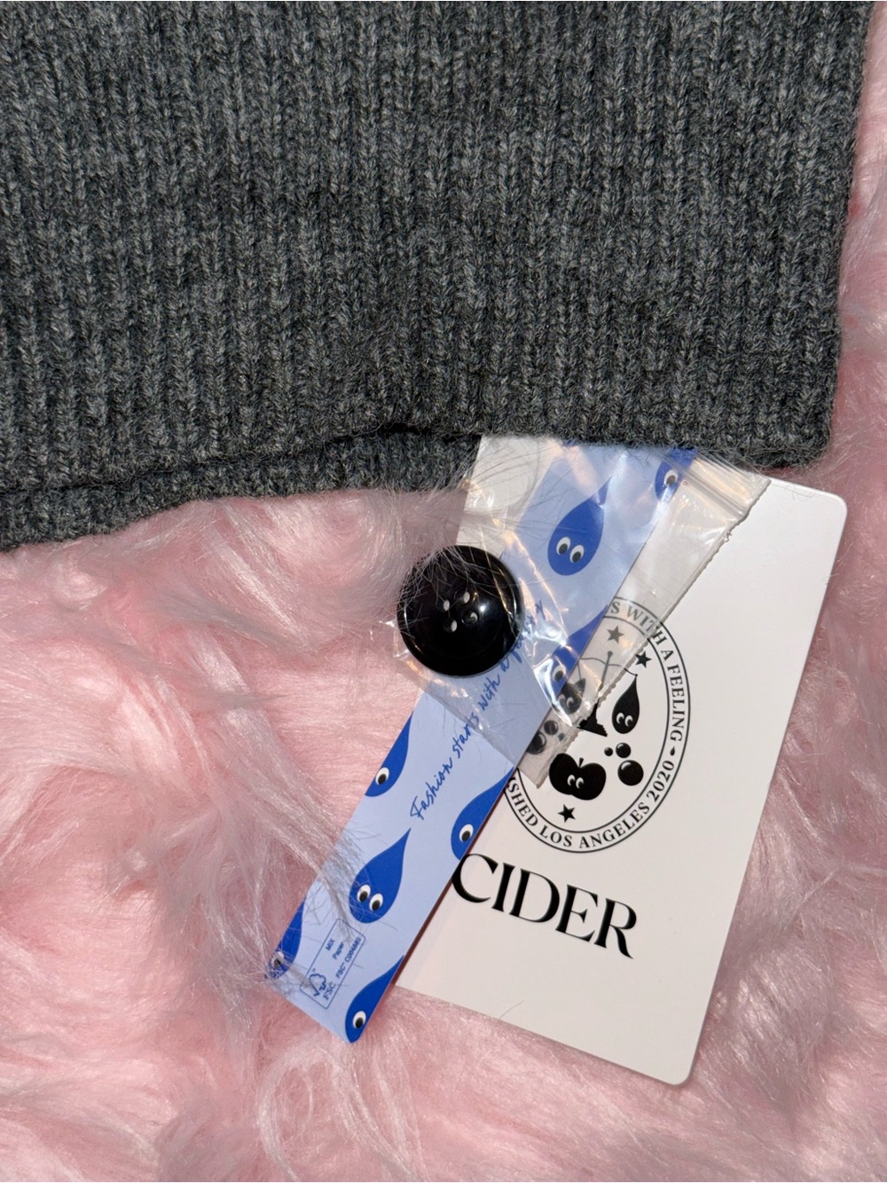 Cider Gray Sleeveless Turtleneck Button-Front Sweater Vest - Picture 2 of 7